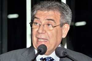 Senador Cyro Miranda (PSDB): alvo de críticas