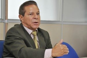 Atual secretário, Simão Cirineu, já trata da transição