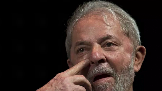 Revista Veja julgamento de habeas corpus de Lula no STF ficará para