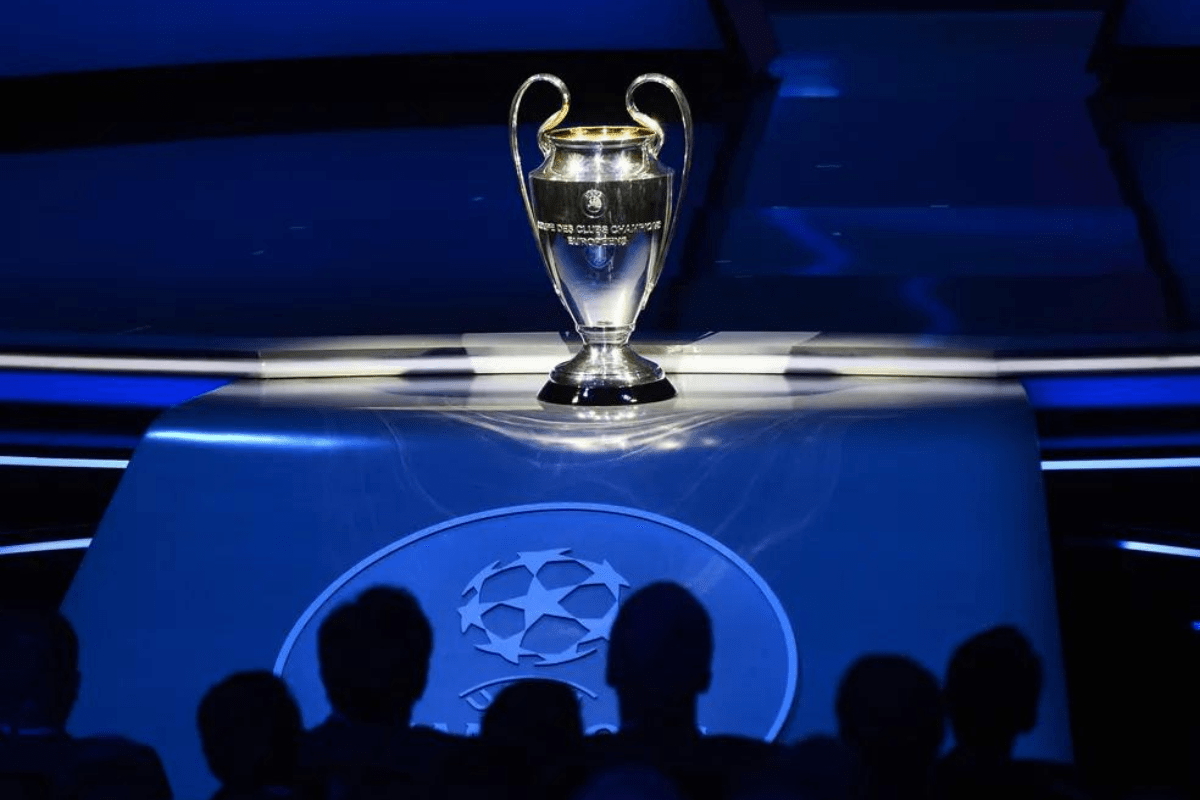 Uefa define data para sorteio da fase final da Champions League